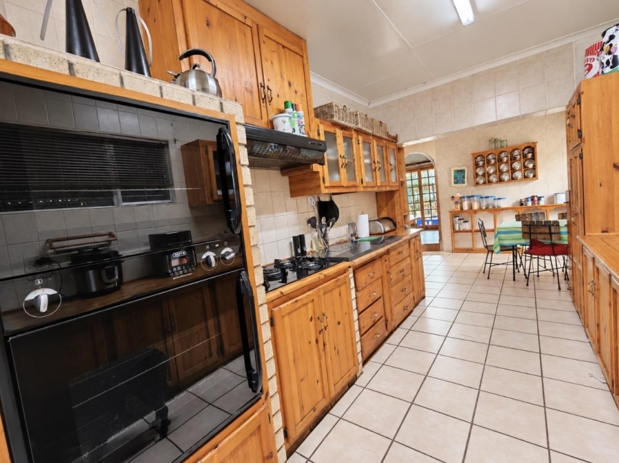4 Bedroom Property for Sale in Pellissier Free State